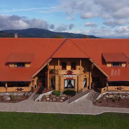Szekelyfoeld Fogado Hotel Borzont Bagian luar foto